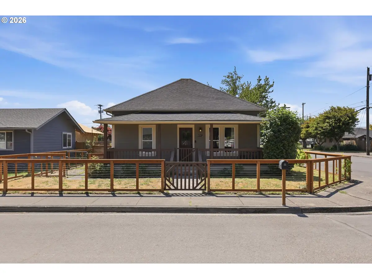 337 Loves Ave, Woodland, WA 98674 - #1