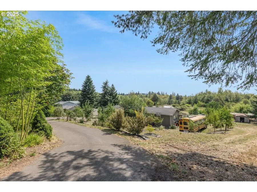 864 Spencer Rd, Toledo, WA 98591 - Image #2
