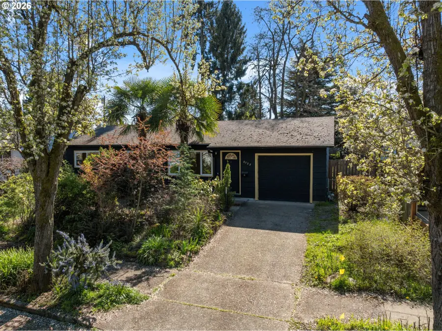 8723 N Chase Ave, Portland, OR 97217 - #2