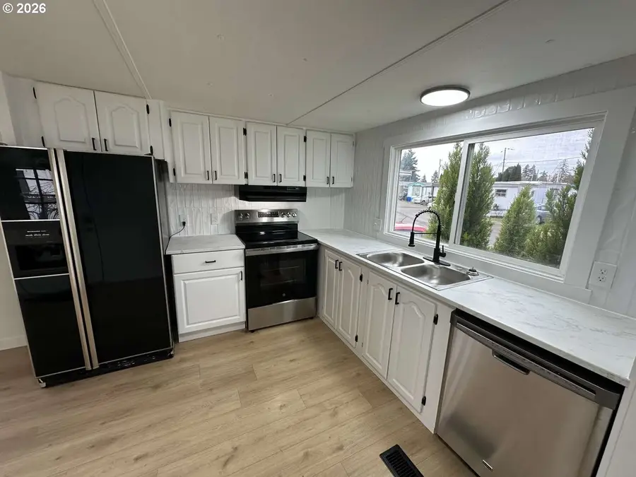 3441 SE 111th Ave #10, Portland, OR 97266 - Image #3