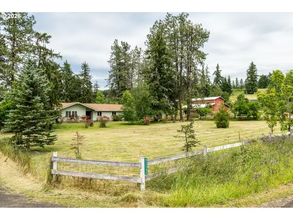 82086 Lost Creek Rd, Dexter, OR 97431