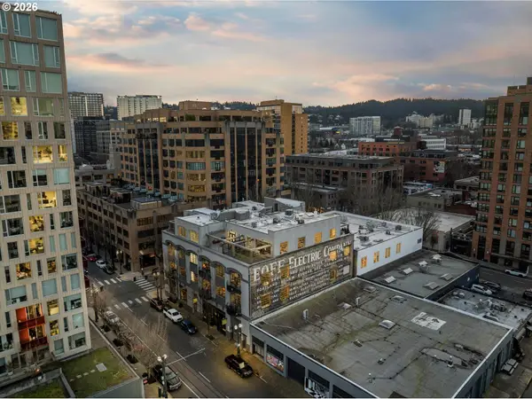 1011 NW Glisan St, Portland, OR 97209