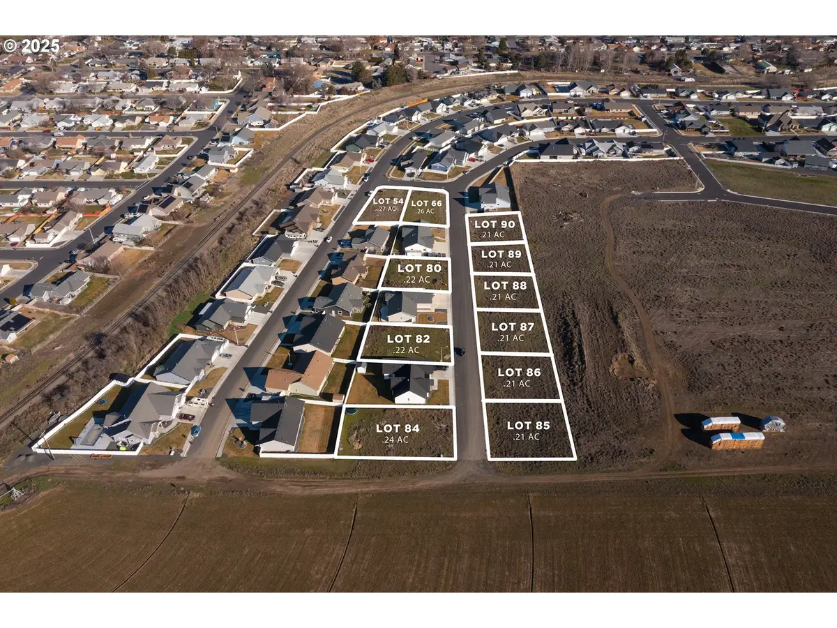 573 SW Desert Sky Dr #89, Hermiston, OR 97838 - Image #1