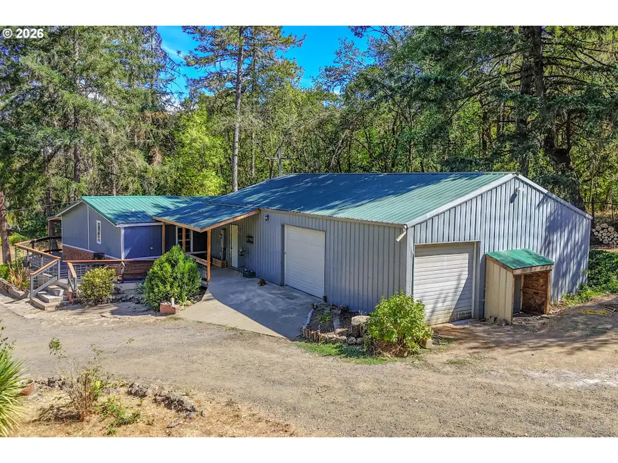2892 Coos Bay Wagon Rd, Roseburg, OR 97471 - #3
