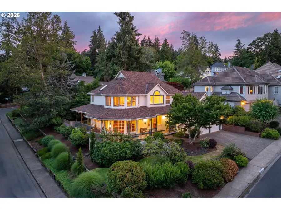 2002 Morning View Dr, Eugene, OR 97405 - #2