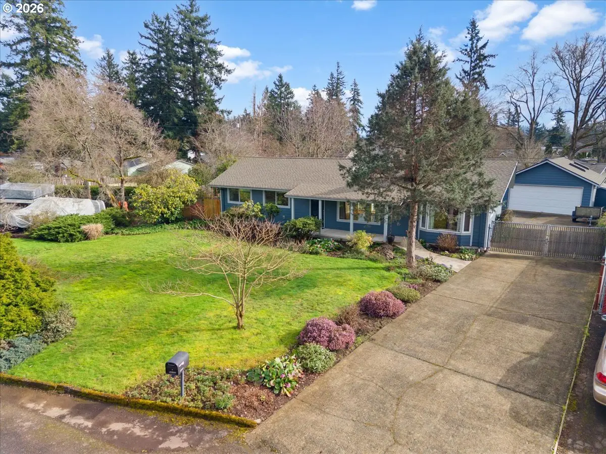 16552 SE Woodward St, Portland, OR 97236 - #1