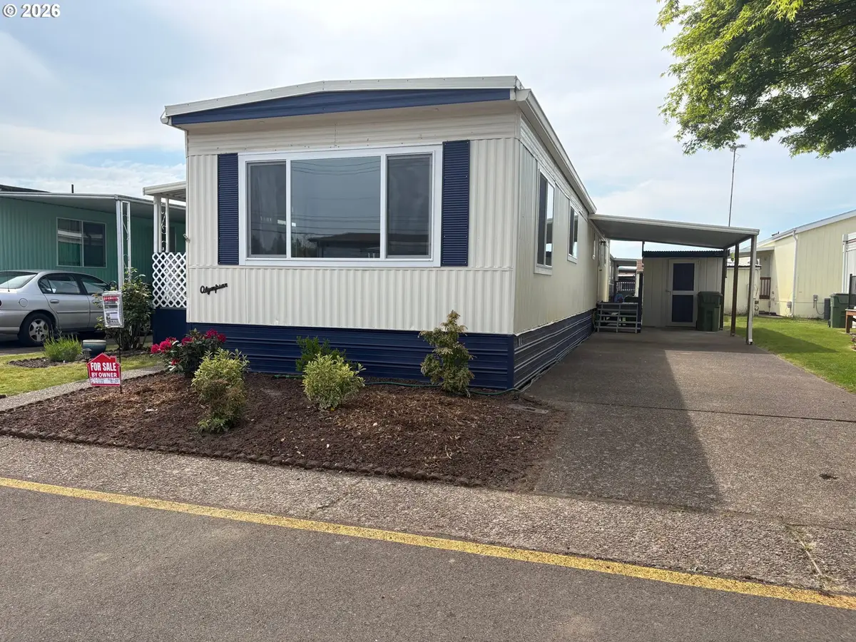 2902 E 2nd St, Newberg, OR 97132 - #1