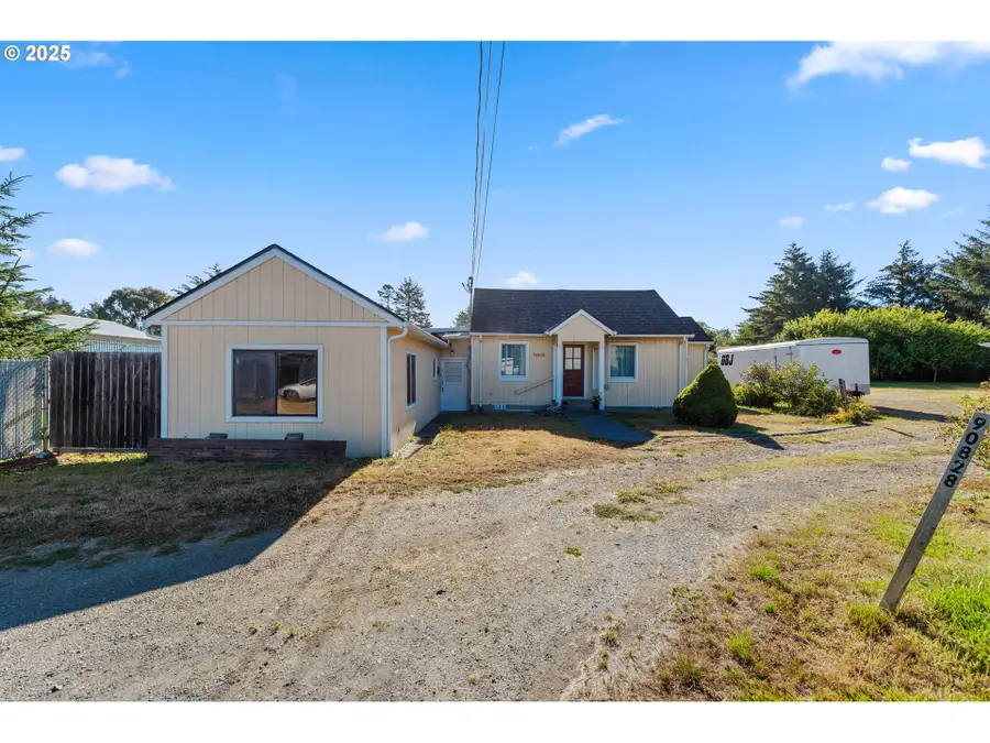 90828 Henderson Ln, Barview, OR 97420 - Image #2