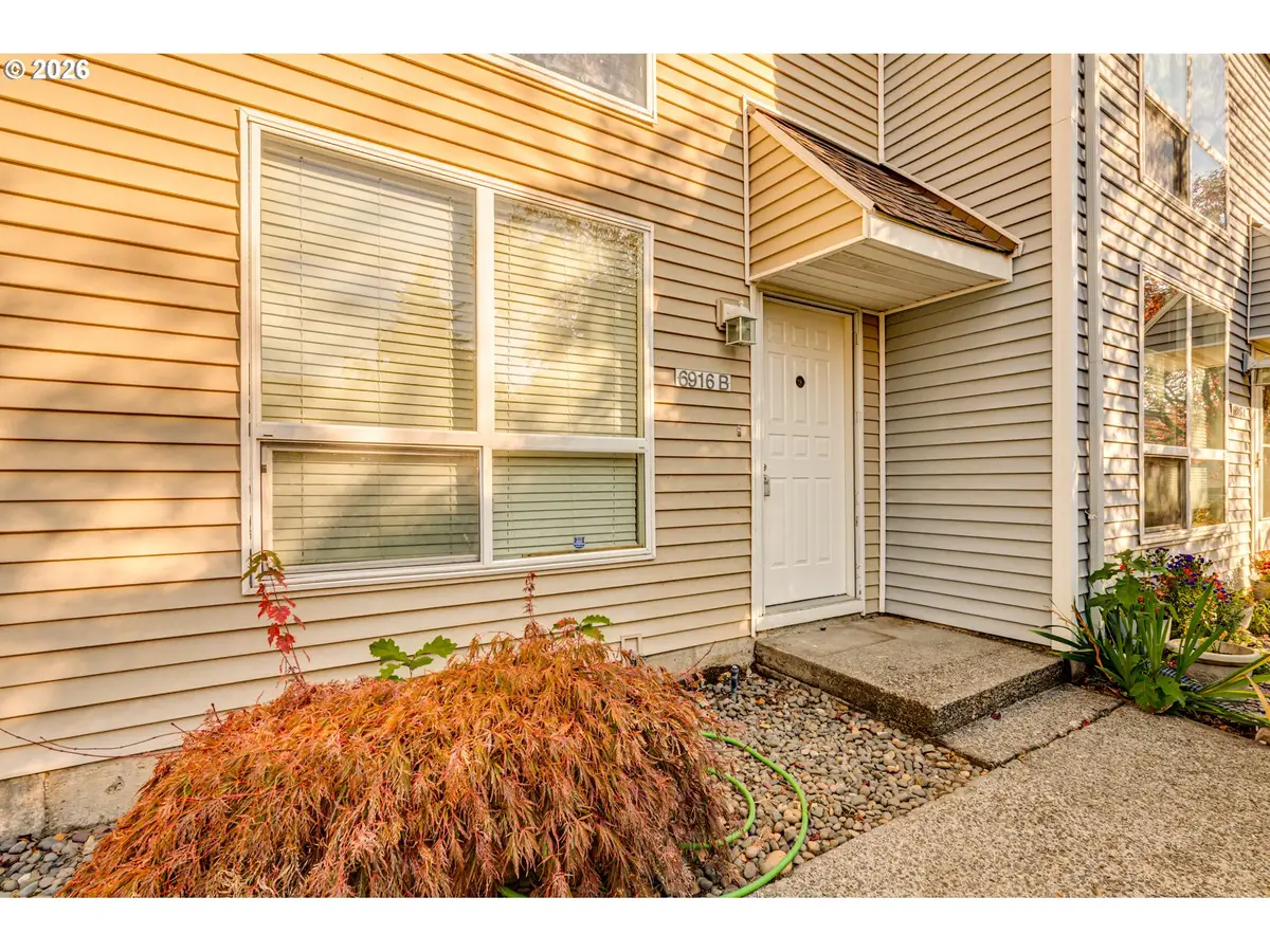 6916 NE 43rd St #B, Vancouver, WA 98661 - #1