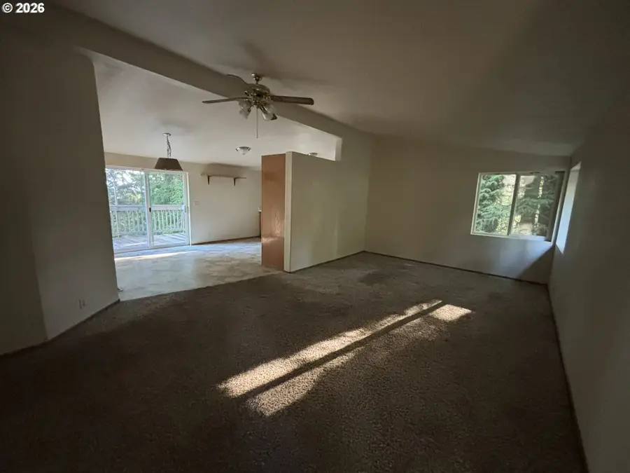 89339 View Dr, Florence, OR 97439 - #2