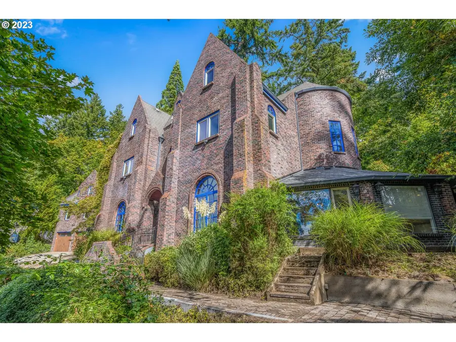 4224 SW Melville Ave, Portland, OR 97239 - #2