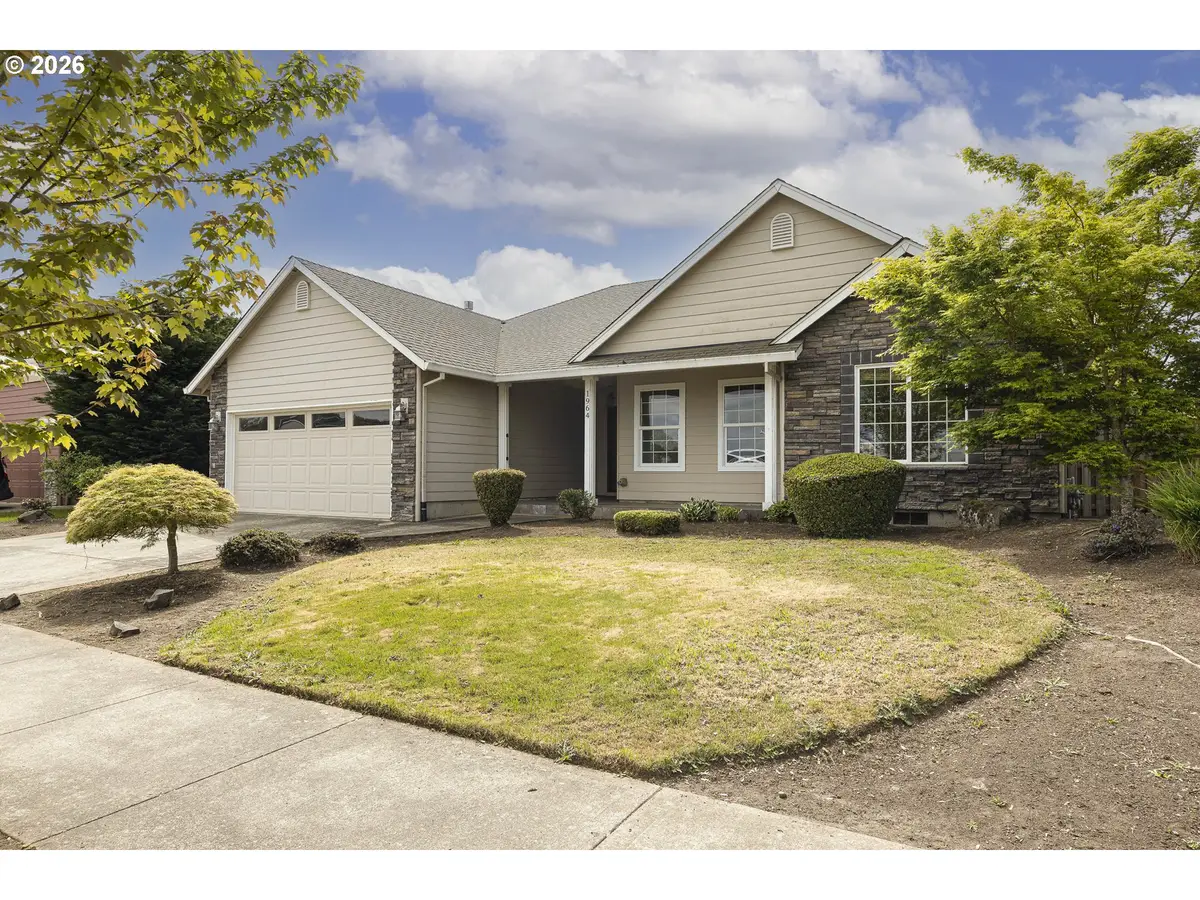 1964 NW Cottonwood Dr, McMinnville, OR 97128 - #1