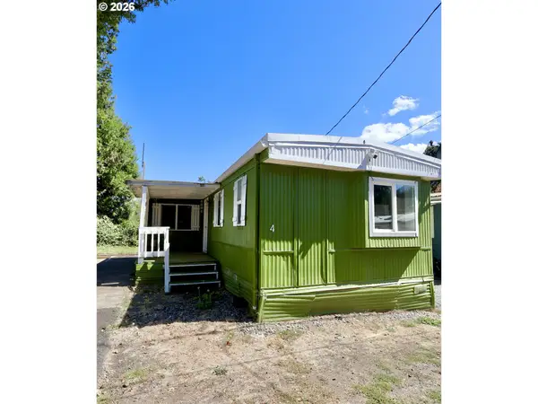 8651 Thurston Rd #4, Springfield, OR 97478