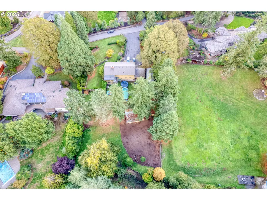 5325 NW 137th Ave, Portland, OR 97229 - #3