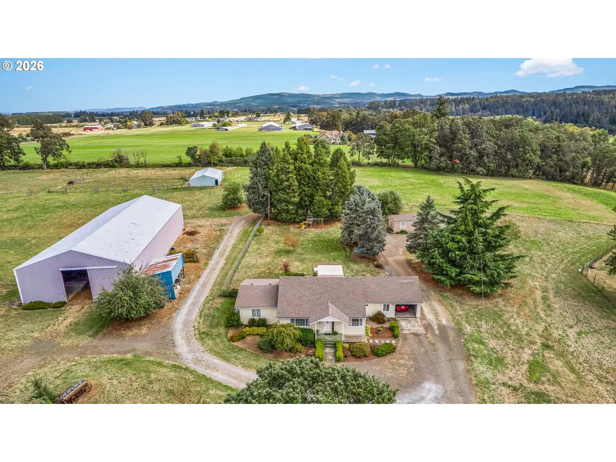 34186 S Sawtell Rd, Molalla, OR 97038 - #1
