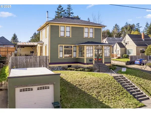 1508 Union Ave, NorthBend, OR 97459