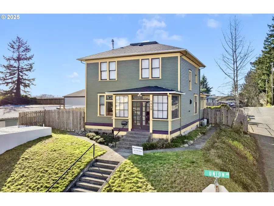 1508 Union Ave, North Bend, OR 97459 - #2