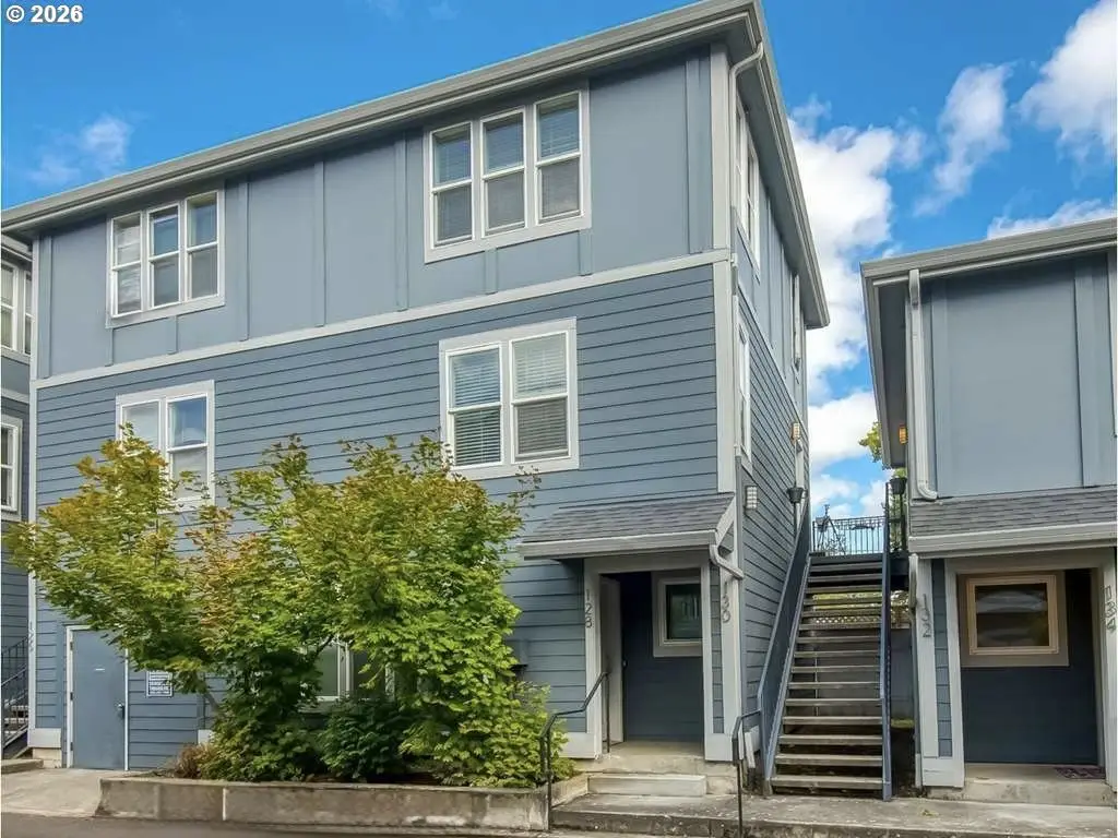 130 SE 119th Ave, Portland, OR 97216 - #1