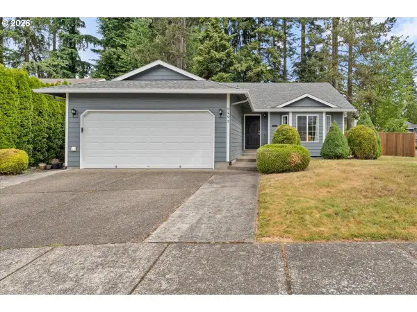 8493 NE Windstone St, Hillsboro, OR 97006