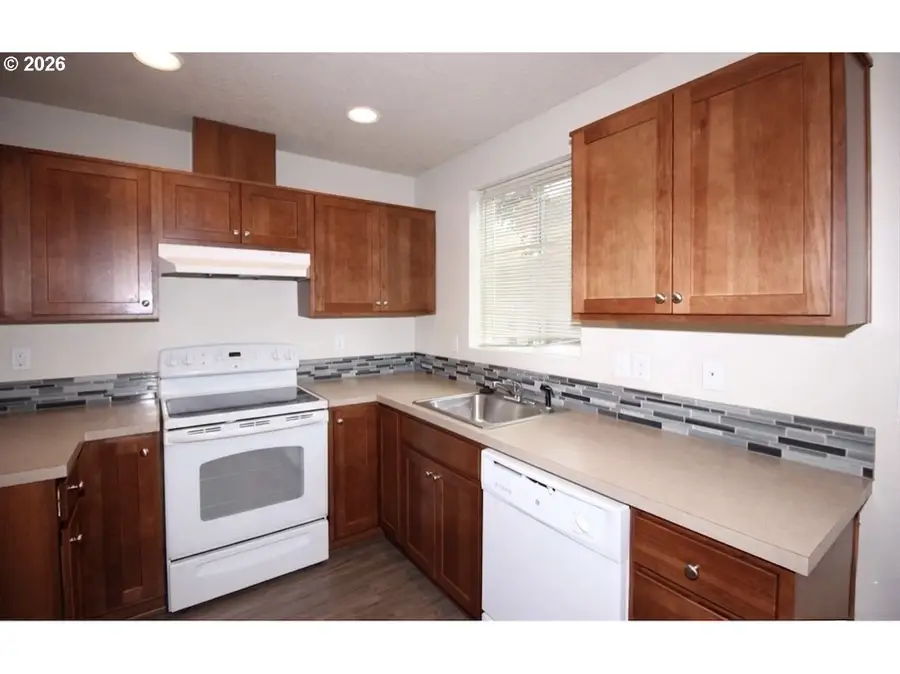 12140 SE Bush St, Portland, OR 97266 - #3