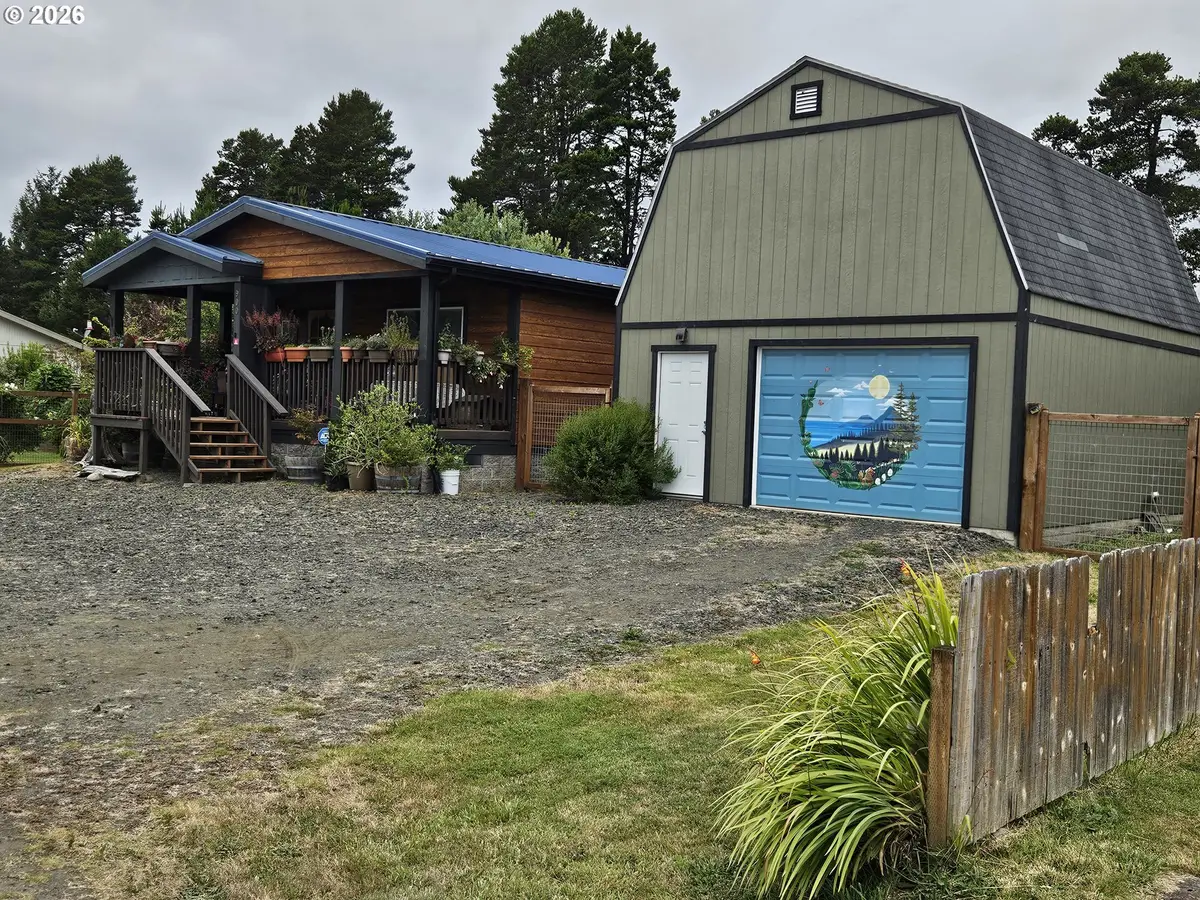900 Railroad Ave, Lakeside, OR 97449 - #1