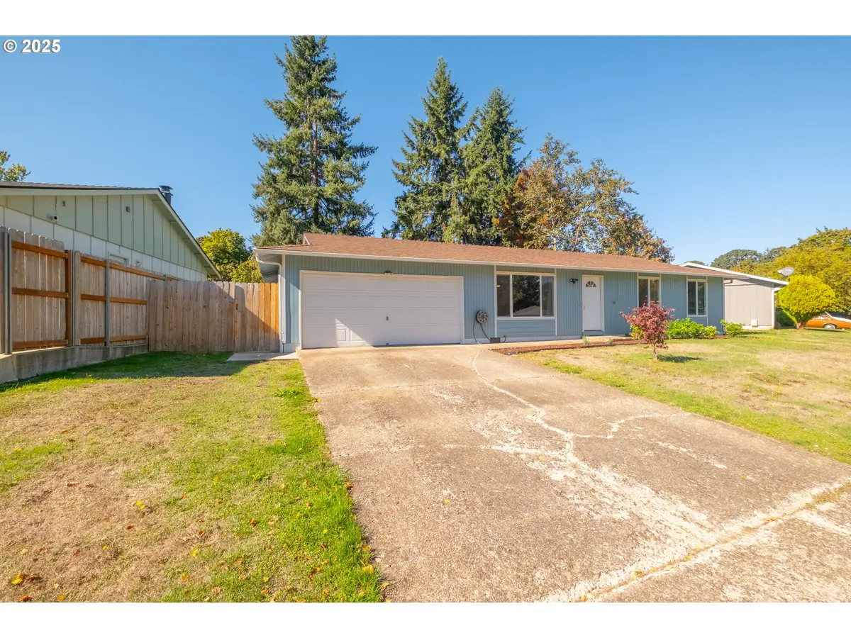 5555 Red Leaf Dr S, Salem, OR 97306 - Image #1