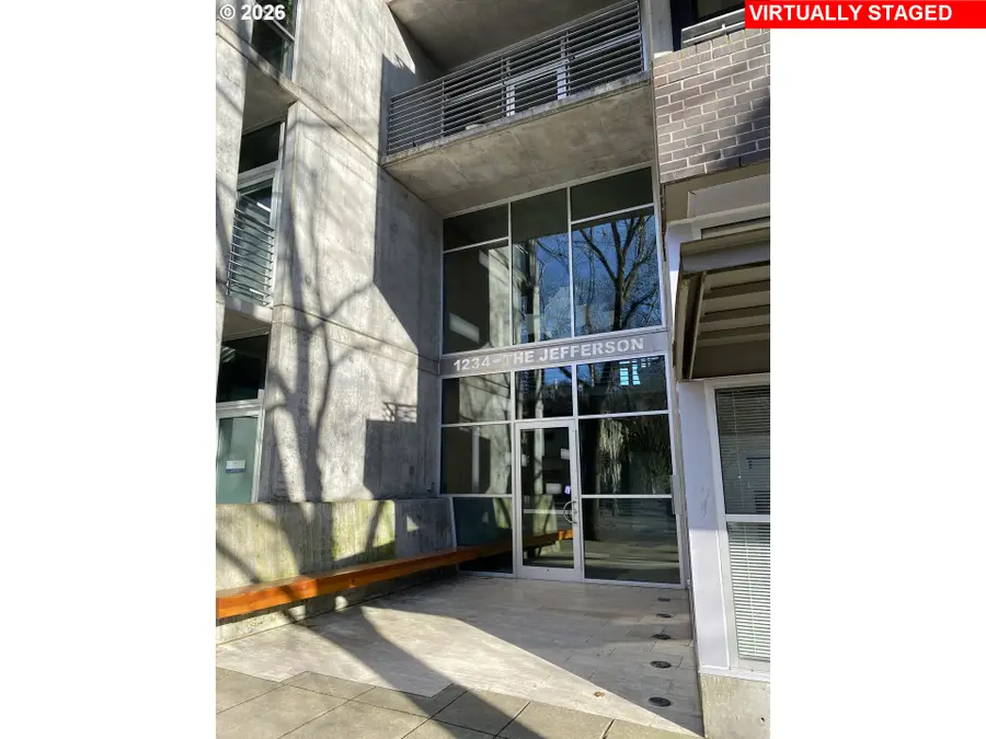 1234 SW 18th Ave #301, Portland, OR 97205 - #2