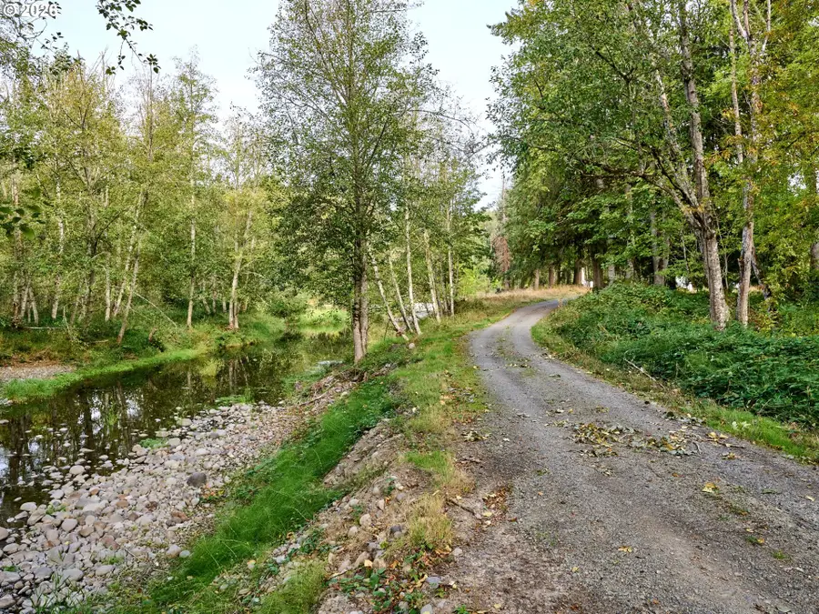 32577 Dickey Prairie Rd, Molalla, OR 97038 - #3