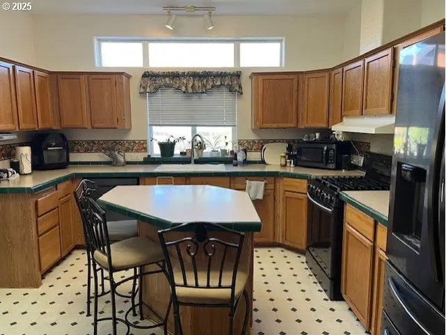 33399 NW Ej Smith Rd, Scappoose, OR 97056 - Image #3