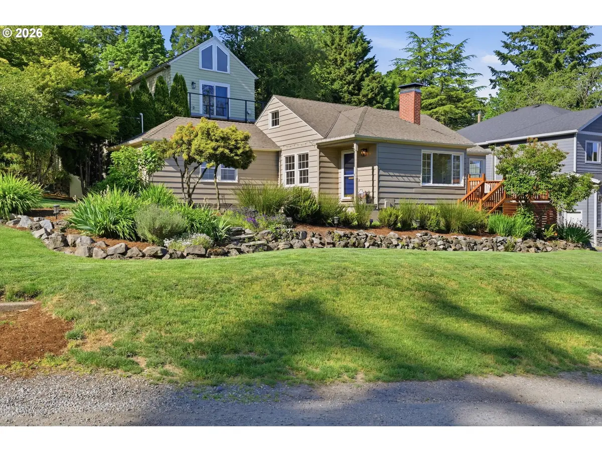 7158 SW 4th Ave, Portland, OR 97219 - #1