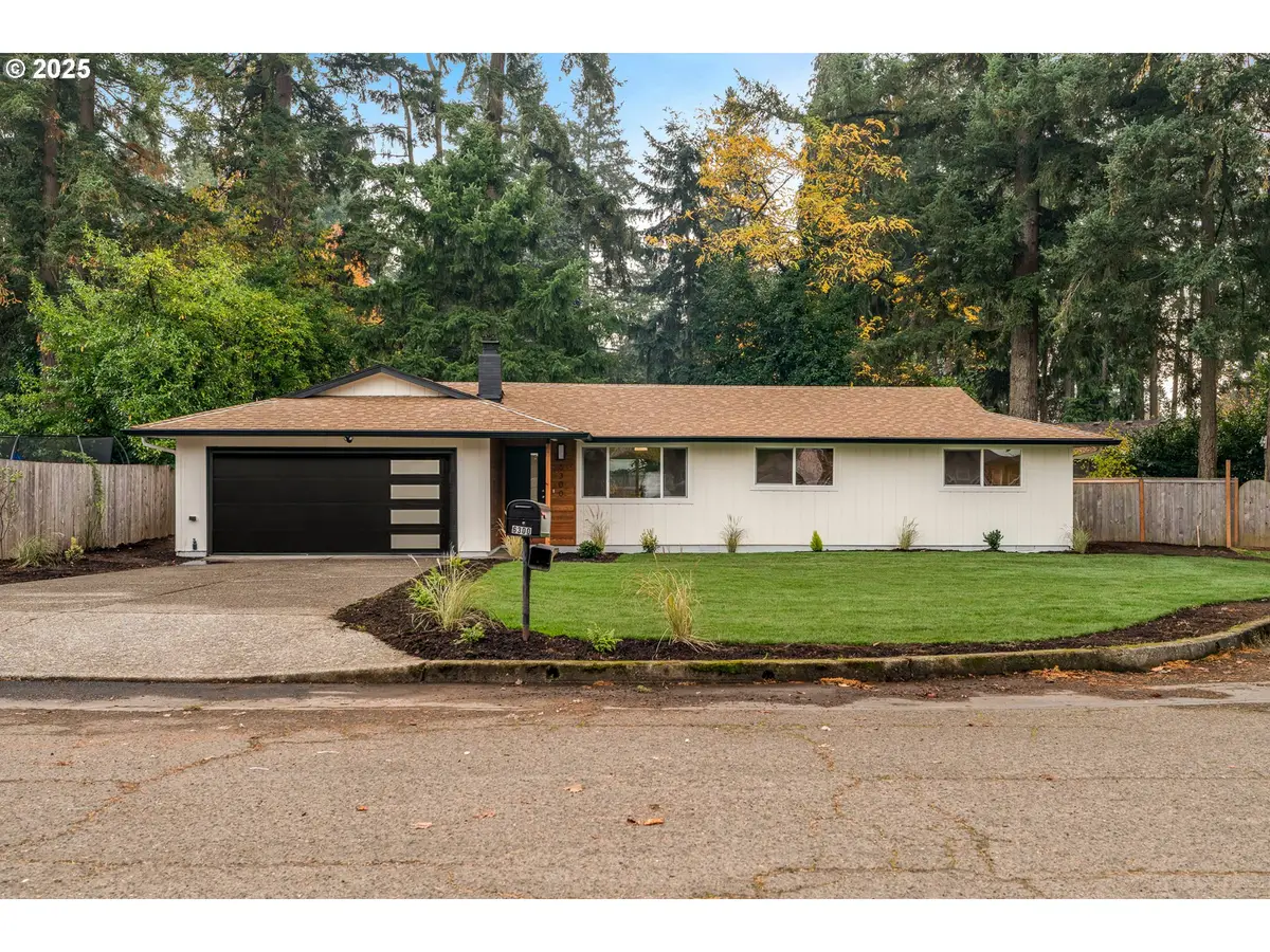 6300 Shakespeare St, Northwest Clackamas, OR 97035 - Image #1