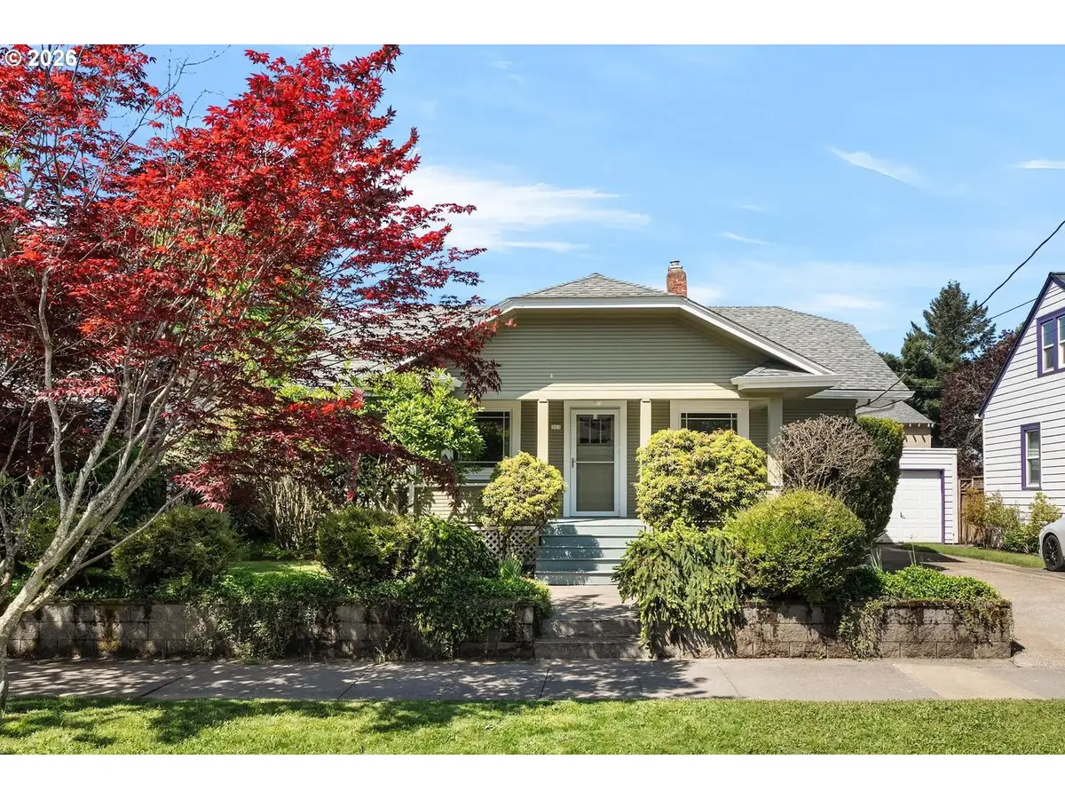 303 SE 86th Ave, Portland, OR 97216 - #1