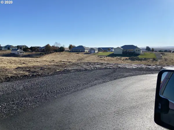 Bailey Way, Echo, OR 97826