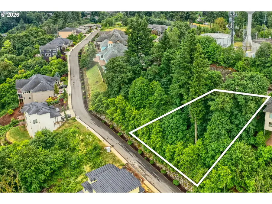 10945 SE Scotts Summit Ct, Northwest Clackamas, OR 97086 - #2