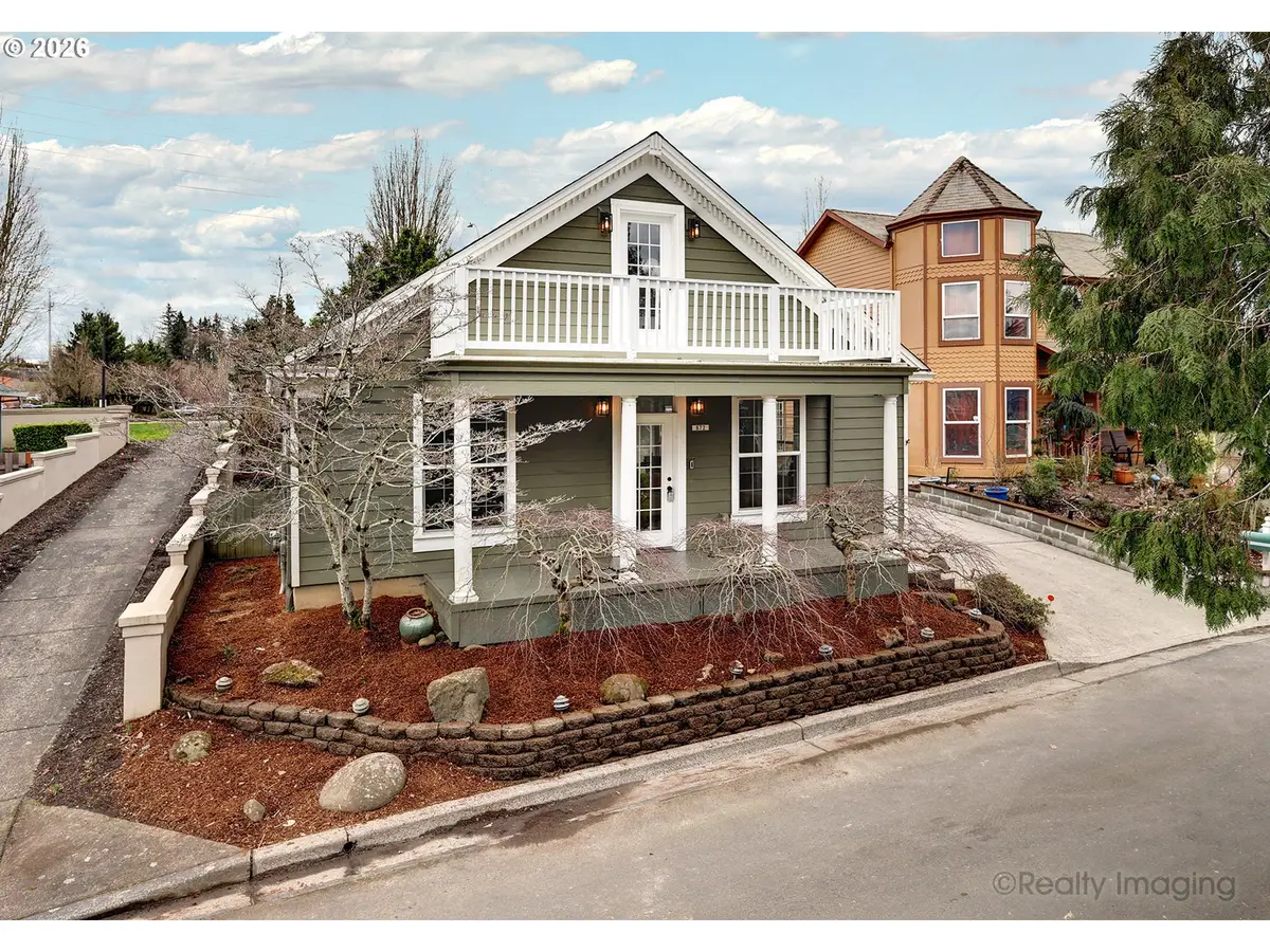 872 NE Pacific Dr, Fairview, OR 97024 - #1