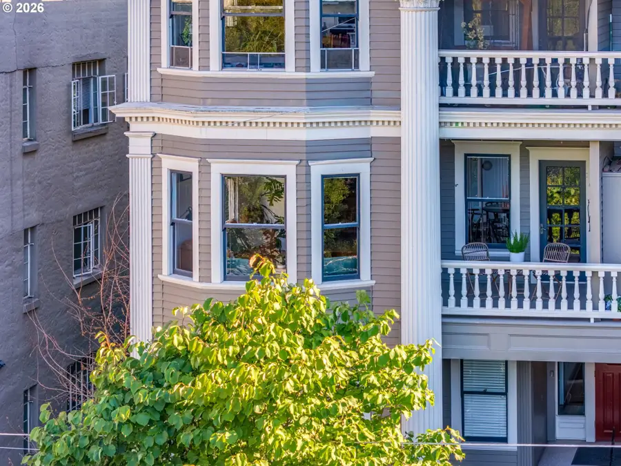 2046 NW Flanders St #22, Portland, OR 97209 - #3