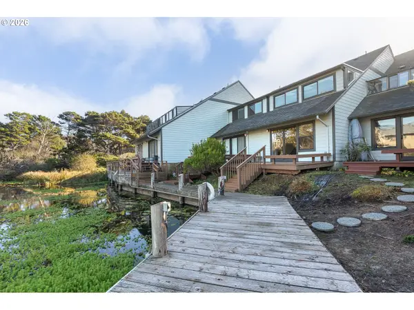 180 SE Highway 101 #17, LincolnCity, OR 97367