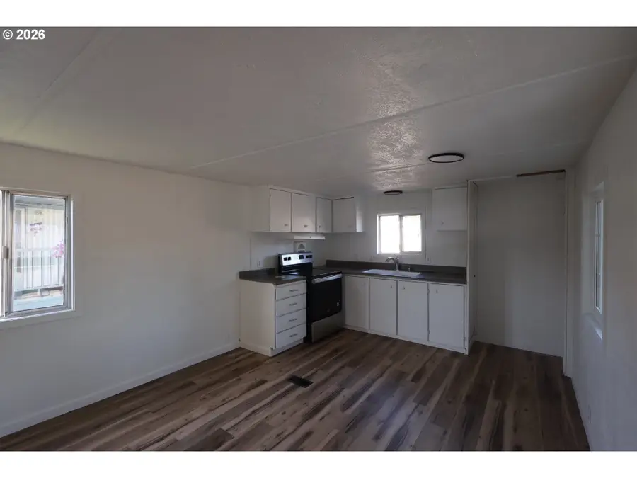 1120 W Fairview Dr #48, Springfield, OR 97477 - #2