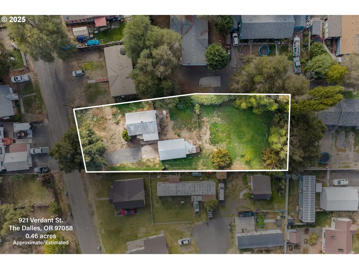921 Verdant St, The Dalles, OR 97058 - Image #1
