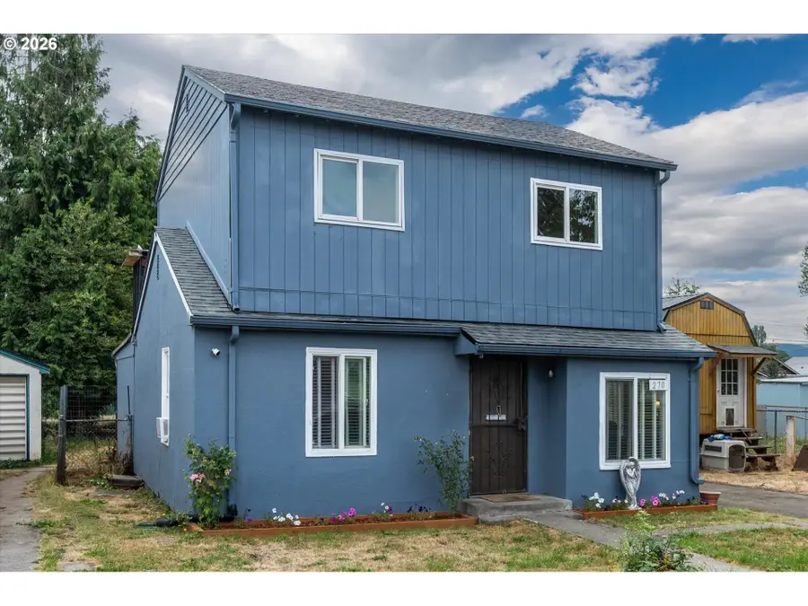 270 23rd Ave, Longview, WA 98632 - #2