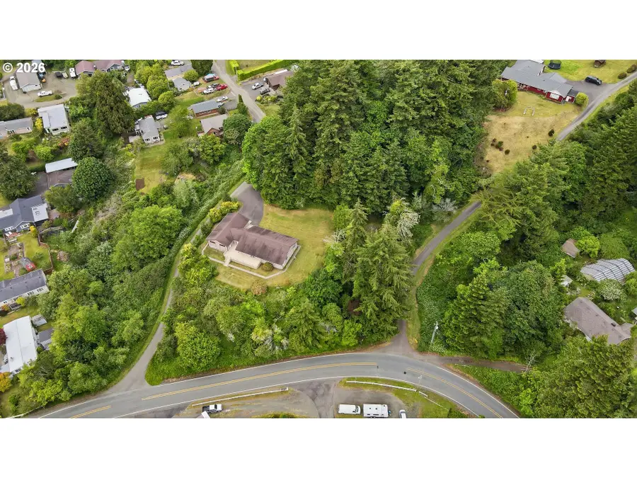 66635 Gunderson Rd, Glasgow, OR 97459 - #2