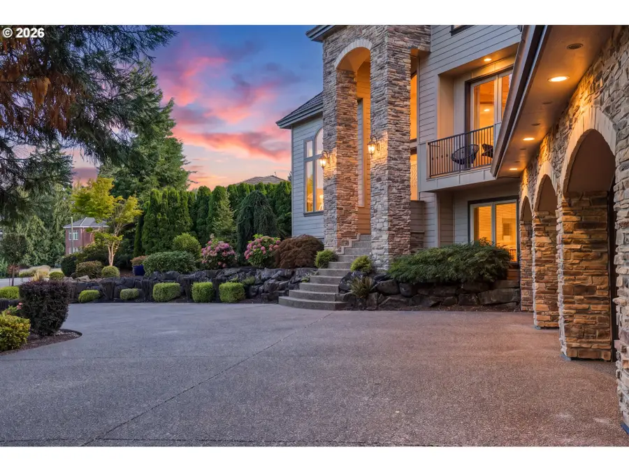 3390 Quail Ridge Ct, West Linn, OR 97068 - #2