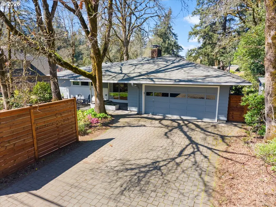 6025 Carman Dr, Northwest Clackamas, OR 97035 - #2