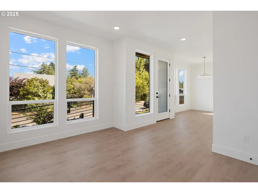 4514 NE Wygant St, Portland, OR 97218 - Image #3