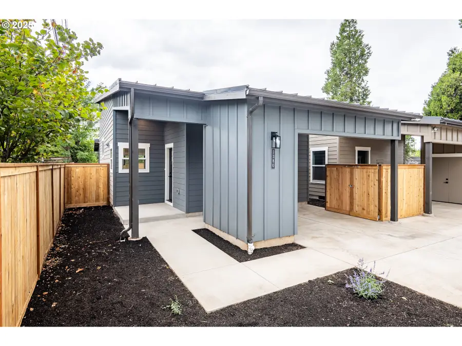 1380 Jacobs Dr, Eugene, OR 97402 - Image #2