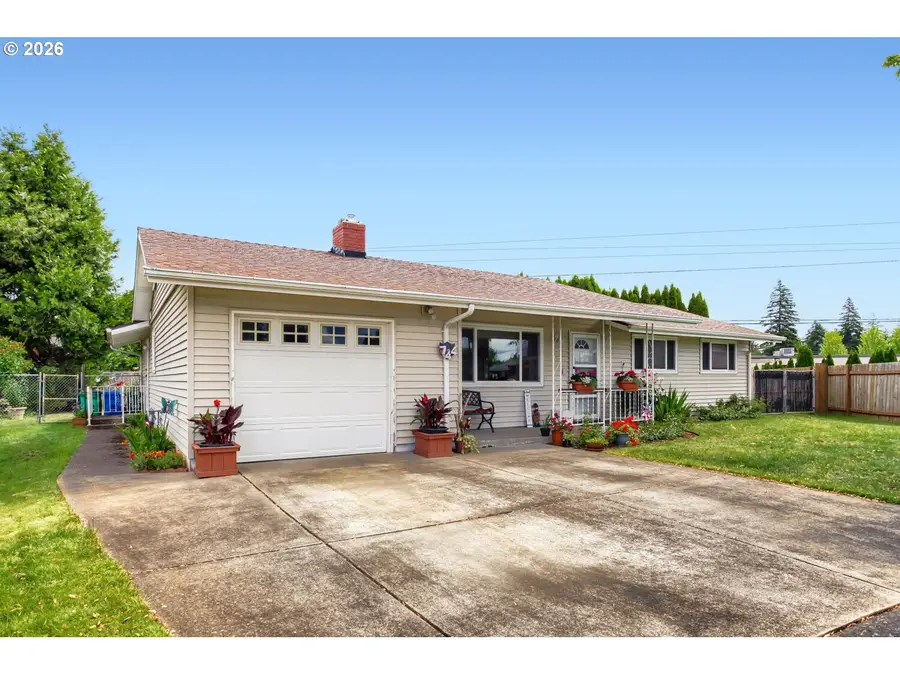 744 SE 170th Dr, Portland, OR 97233 - #2