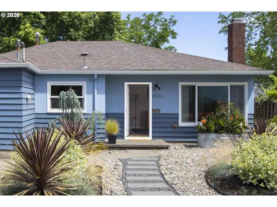 9323 SE Mill St, Portland, OR 97216 - #2