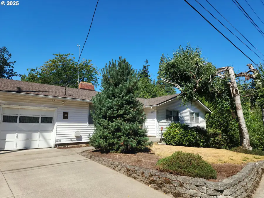 4081 NE Hawthorne Ave, Salem, OR 97301 - Image #3