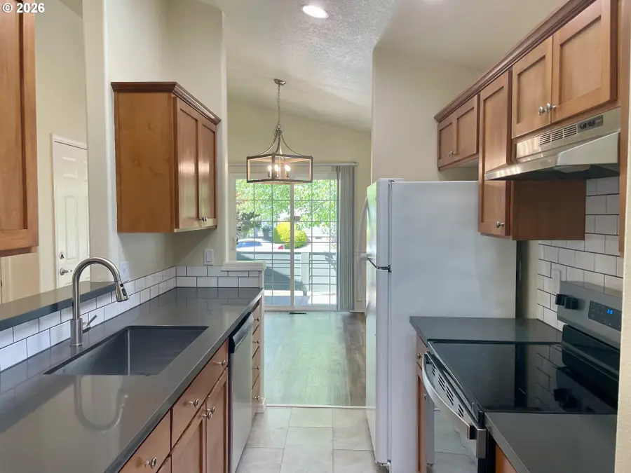 16760 SW Somes Ln, Beaverton, OR 97078 - #2