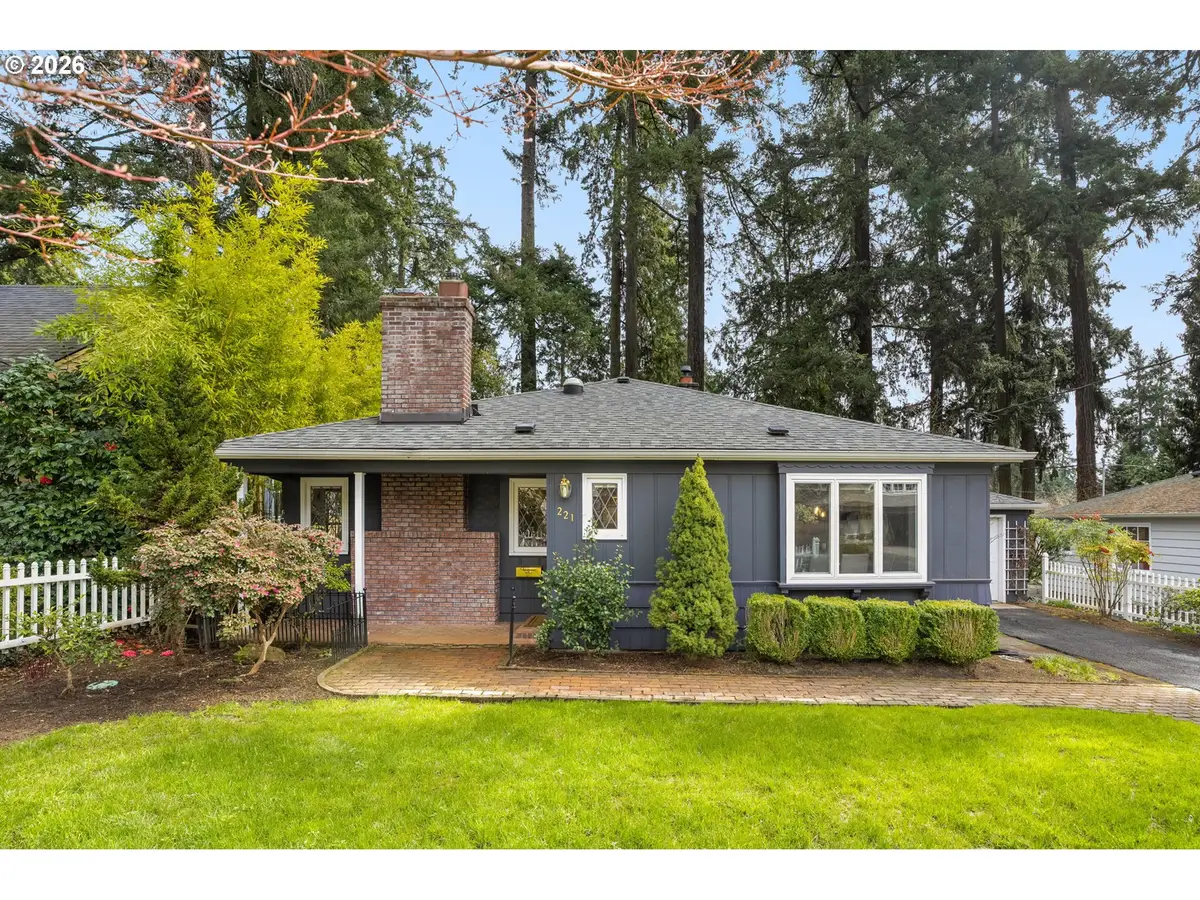 221 6th St, Lake Oswego, OR 97034 - #1
